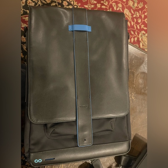 Backpack W/Power Charging Station Classic Design Keep Devices Always Powered Up! - Picture 14 of 16